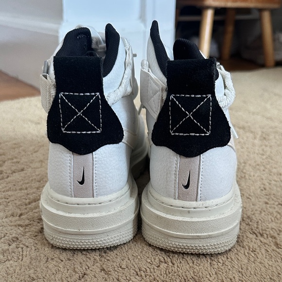 Nike Air Force 1 High Utility 2.0 - Picture 3 of 4